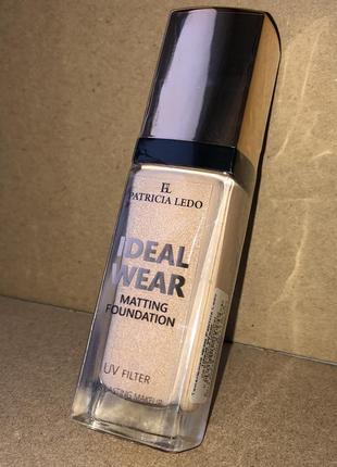 Patricia ledo ideal wear тон 04 4 матувальна матуюча тональна основа крем для обличчя  30 мл