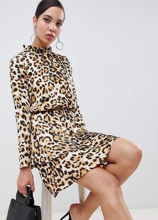 Леопардовое новогоднее платье с воротничком стойкой от missguided, не просвечивается, размер 38 (m)
