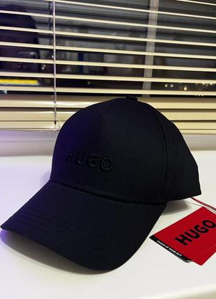 Кепка hugo