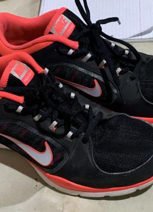 Кроссовки nike