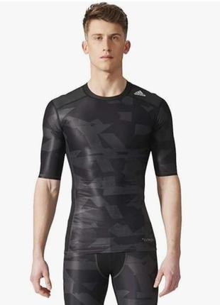 Компрессионная футболка