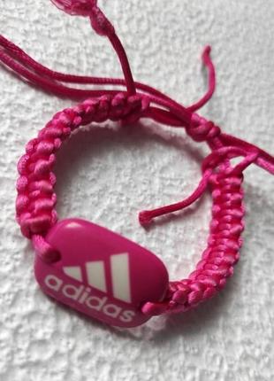 Браслет adidas, плетёный в стиле макраме