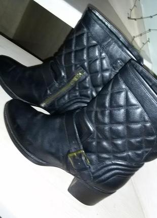 Clarks (англия)-кожаные стильные сапоги в байкерском стиле 39-39 1/2 размер (26,2 см)3 фото