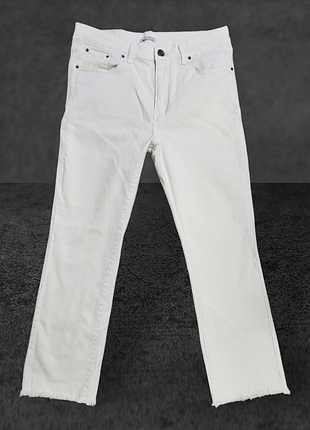 Белые джинсы