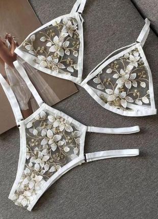 Цветочный комплект белья