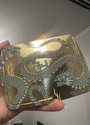 Палетка hourglass dragon