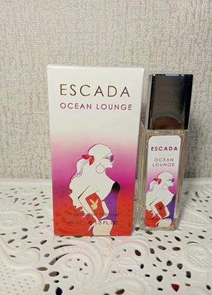 Escada ocean lounge