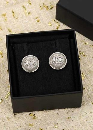 Сережки chanel 5