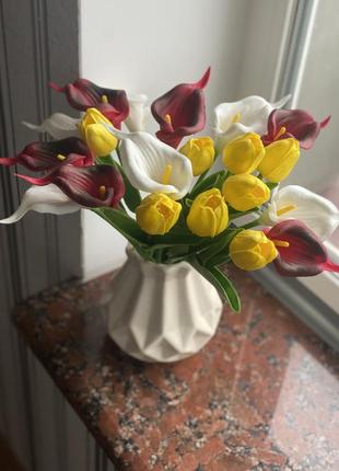 Латексні тюльпани і кали знову у всіх кольорах