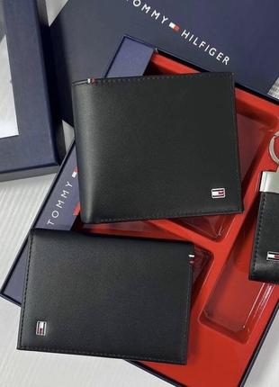 Кошелек от tommy hilfiger