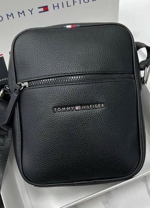Сумка от tommy hilfiger
