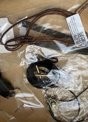 Розпродаж чокерів та кулонів