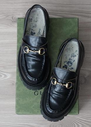 Лофери від gucci