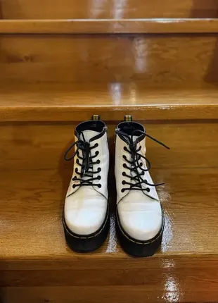 Черевики білі