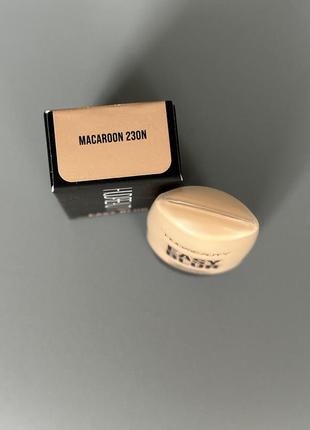 Huda beauty easy blur foundation