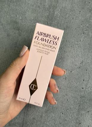 Тональная основа для лица charlotte tilbury airbrush flawless foundation (30 мл) 3 neutral
