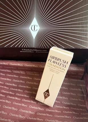 Тональная основа для лица charlotte tilbury airbrush flawless foundation (30 мл) 3 neutral3 фото