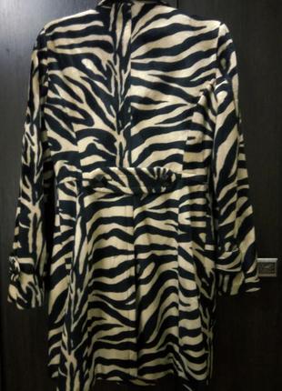 Пальто принт зебра   в анімалістичний принт4 фото