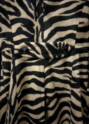Пальто принт зебра   в анімалістичний принт5 фото