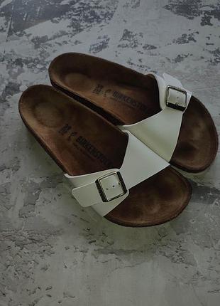 Белые шлепанцы birkenstock оригинал