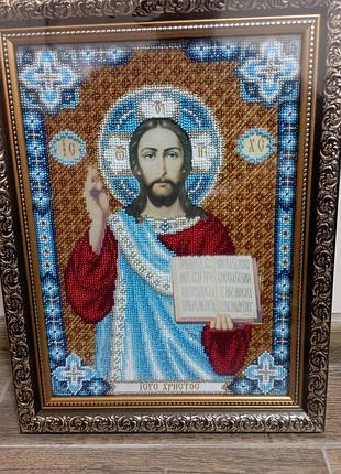 Иконы вышиты бисером