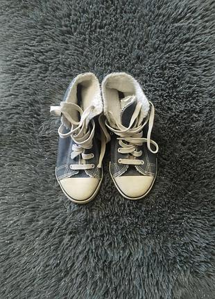 Утеплені,на овчинці кеди.европа.