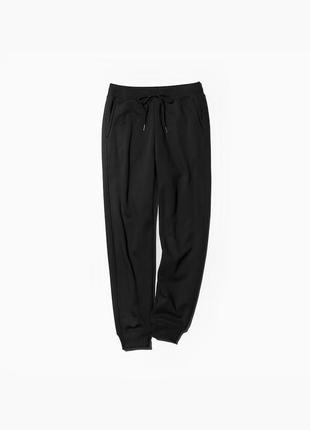 Новые черные женские спортивные штаны uniqlo