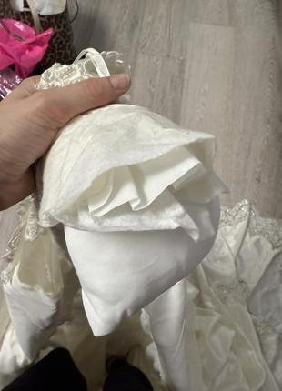 Весільна бальна сукня атласна сукня 70-90х вінтажне плаття весільне шлейф ретро сукня