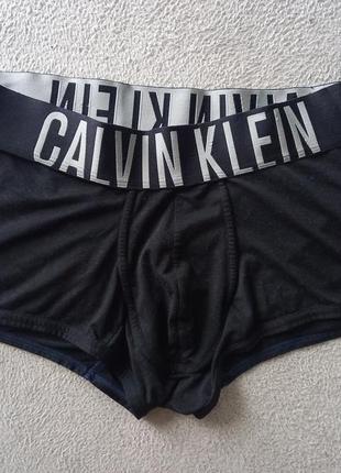 Брендові боксери calvin klein.