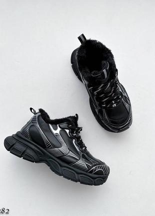 Кроссовки женские, зима (новое) 36,40р.