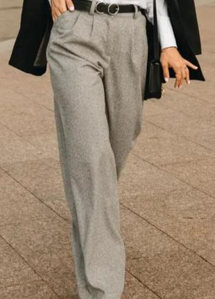 Новые шикарные брюки палаццо 48-50. есть новогодние скидки запрашивайте буду рада вам.