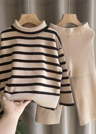 Костюм для дівчинки