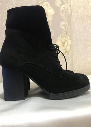 Женские ботинки ботинки