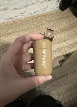 Кремові румʼяна rhode