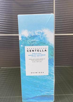 Защитная сыворотка с увлажняющим эффектом madagascar centella hyalu-cica water-fit sun serum skin1004