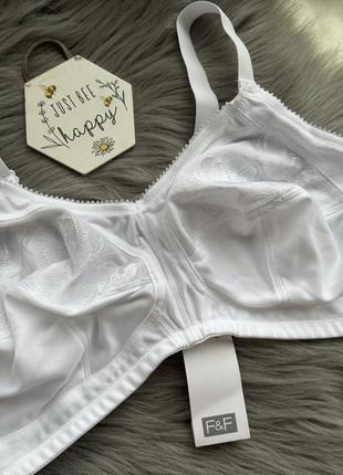 Бюстгальтер f&amp;f, размер 90 dd
