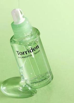 Заспокійлива сироватка для гіперчутливої шкіри torriden balanceful cica serum 50 мл