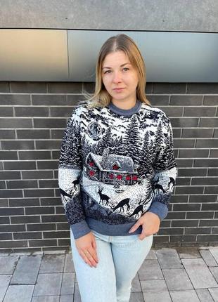Жіночий новорічний светр
