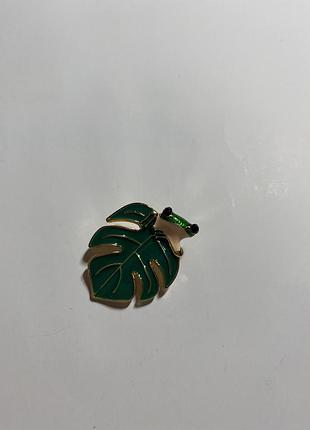Брошь женская лягушка