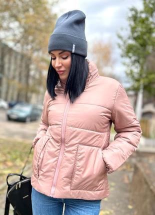 Утеплена куртка жіноча