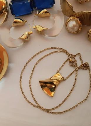 Підвіска кулон trifari, на ланцюжку, важкий, американський вінтаж, модерн.