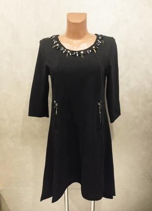 Dolce & gabanna, приваблива сукня з декором італійського будинку моди класу люкс