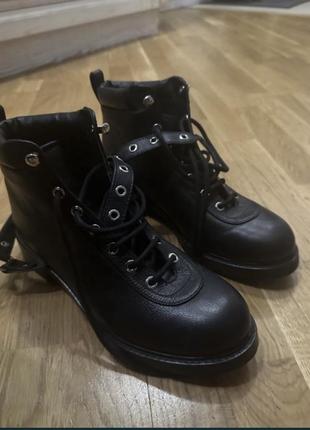 Сапоги moschino новые