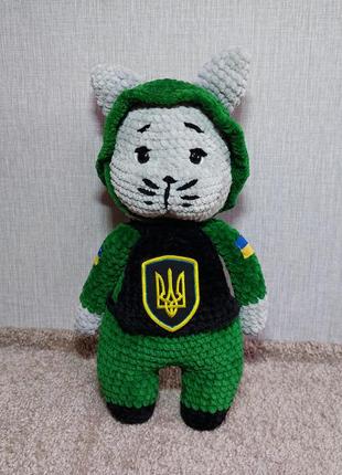 Амігурумі вьязний вязаный кот, котик всу, военный кот. котик - воїн зсу. 40 см.