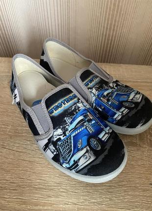 Взуття тапочки валді waldi