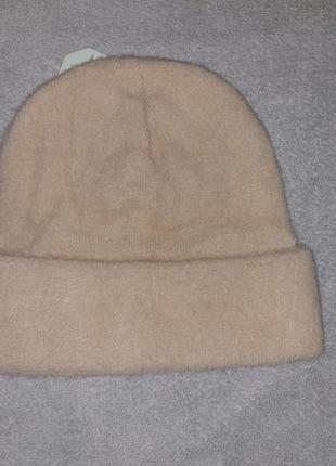 Бежева пухнаста шапка 50-54