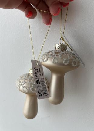 Іграшка на ялинку2 фото