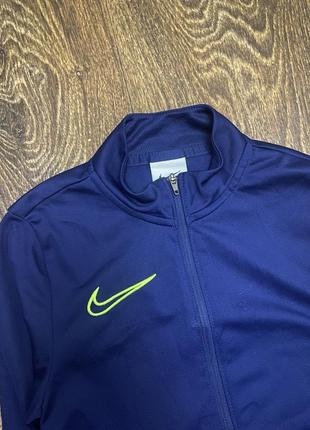Классная спортивная кофта мастерка nike оригинал р. 122-1282 фото