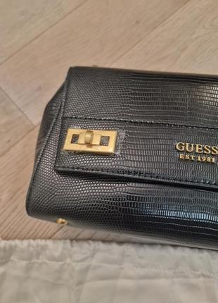 Новая guess сумкаизнаcy croc flap shoulder bag hwcb8494190 черный
