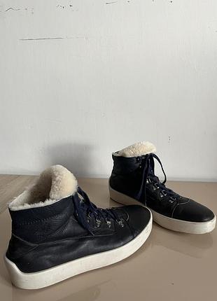 Кросівки preppy на натуральному хутрі ( 44 р) устілка 28 см